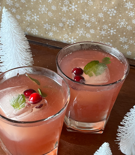 Celebrate the Season with the Perfect Cranberry 'Mojito' Mocktail